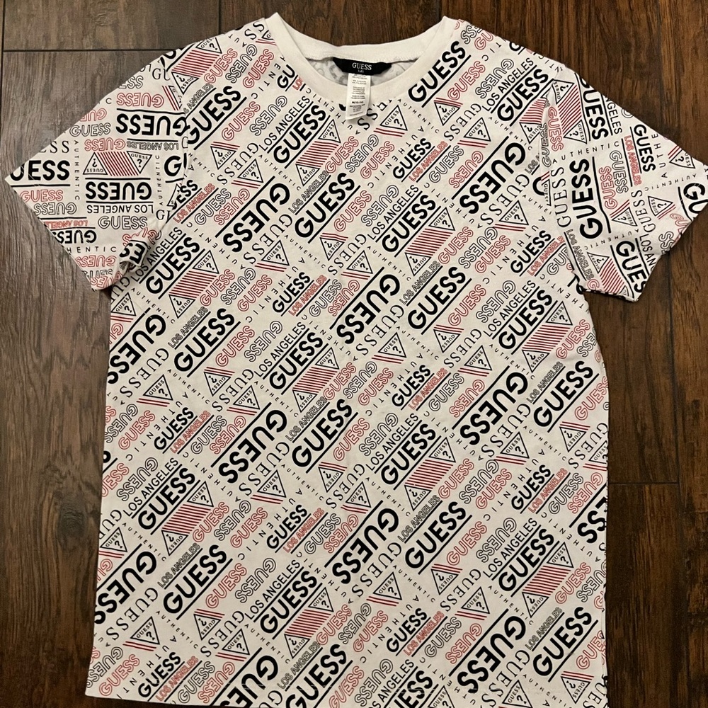 Boys size M Guess shirt